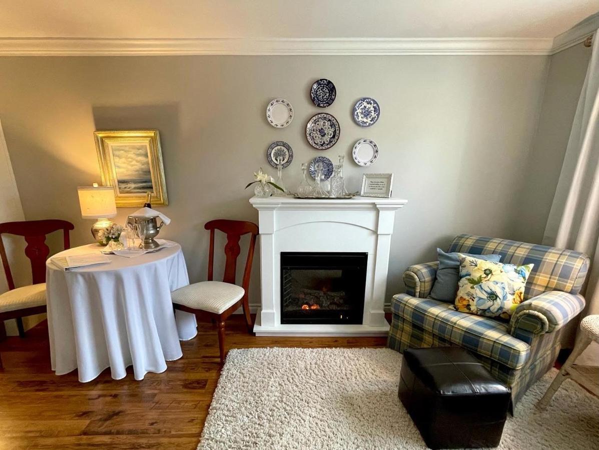 A Vista Villa Couples Retreat 킬로나 외부 사진